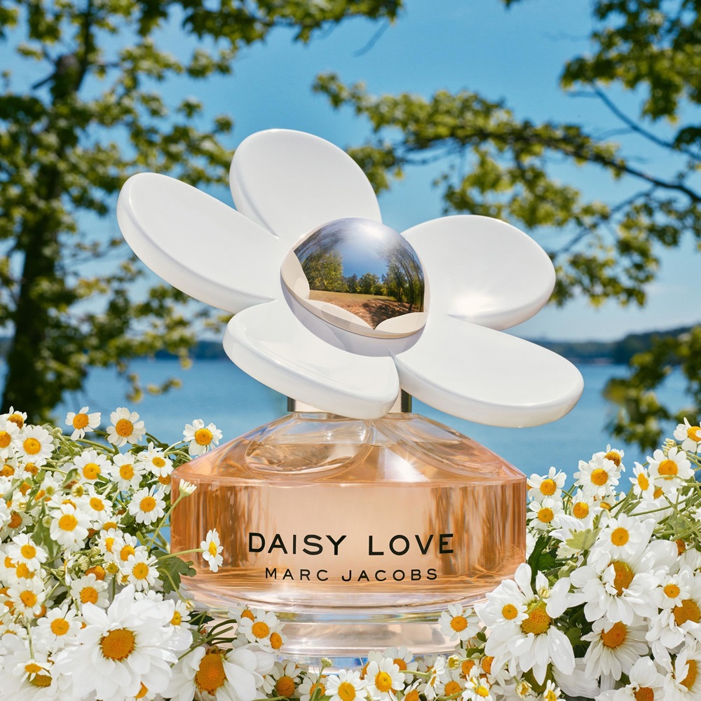 Daisy Love, EdT