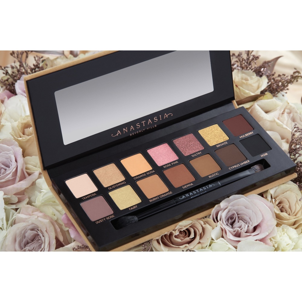 Soft Glam Eyeshadow Palette