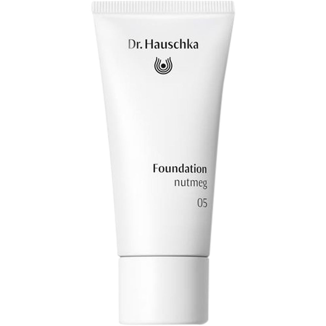 Dr. Hauschka Foundation, 05 Nutmeg foundation